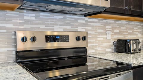 Kitchen Stove and Oven