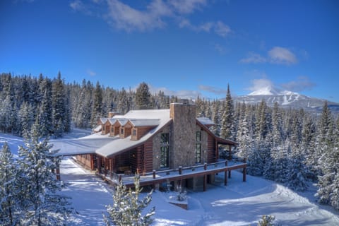 170 Hyalite winter exterior2