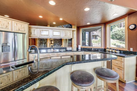 Kitchen | Main Floor | Dishwasher | Drip Coffee Maker | Cooking Basics