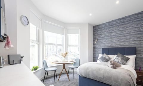 Super king bed 