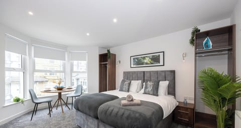 Double Bed