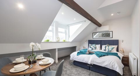 Super king bed and dining