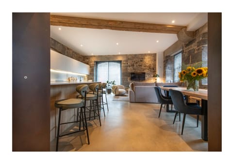 Bright and inviting open space lounge , dinning room and kitchen 