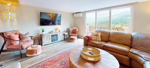 1 Living Room
