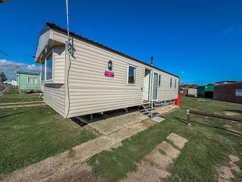 2 night stay for couples