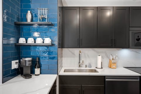 30 E Huron St Apt 4108 Chicago-print-011-011-0011-4200x2801-300dpi