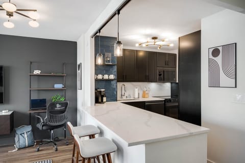 30 E Huron St Apt 4108 Chicago-print-009-018-0009-4200x2801-300dpi