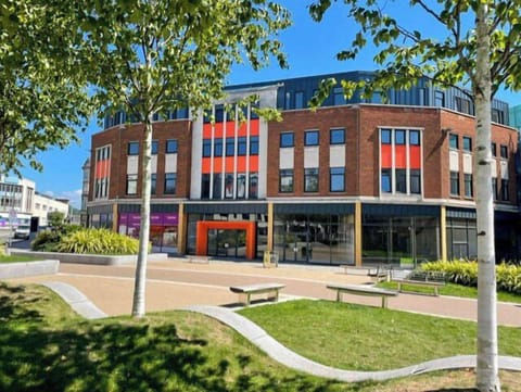 5 Kings Buildings Apartment - Studio - Swansea (8198)