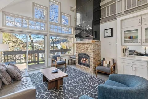 Ski Line Luxe Condo