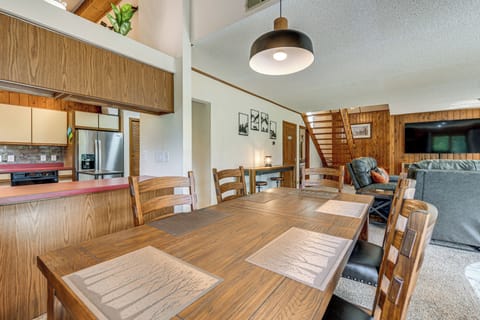 Dining Area | 1st Floor