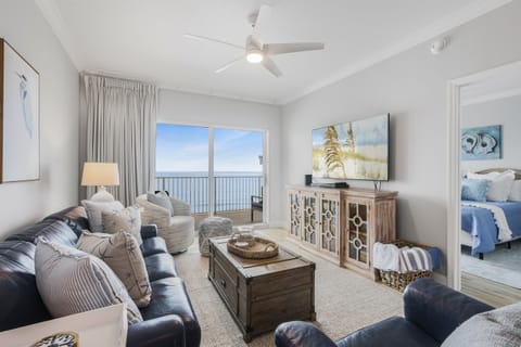 Cozy Living Room with Sleeper Sofa