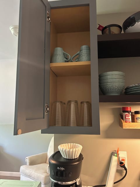 Glasses and Coffee Cups