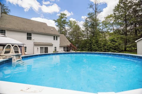 Outdoor pool open in summer