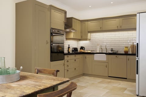 The Coach House at Broadwell Manor Kitchen Area - StayCotswold