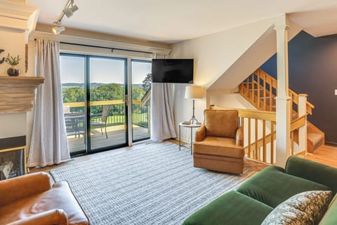 Galena Vacation Rental | 3BR | 2BA | Stairs Required | 1,800 Sq Ft