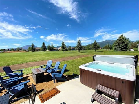 Enjoy the Mountain Views, Hot Tub, and Firepit