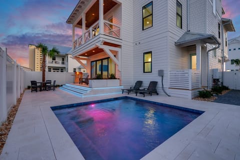 Wine Down | Private Pool | Gulf Views | Steps From The Beach | Dusk Lights |