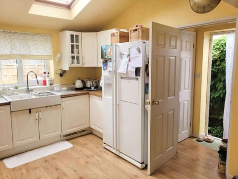 Kitchen & entrance to home