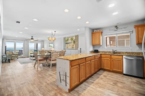 Needle Rush Point C26 - Kitchen