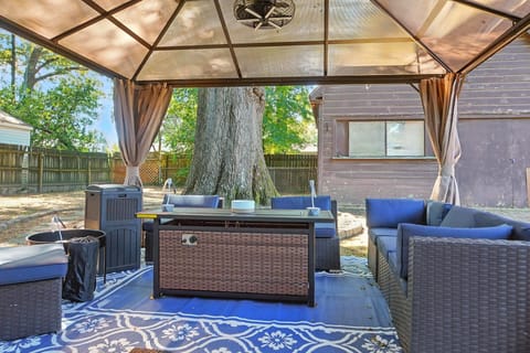 Indoors, Couch, Furniture, Outdoors, Shelter