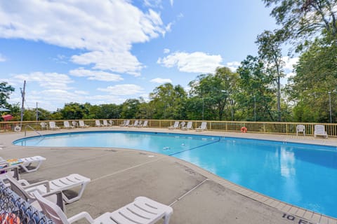 Winona Lakes | Community Pool