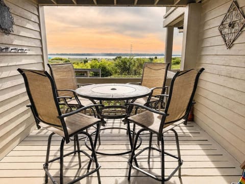 Convenient access to your villa is provided by the lovely community walkway and stairs. Skies in the background.
