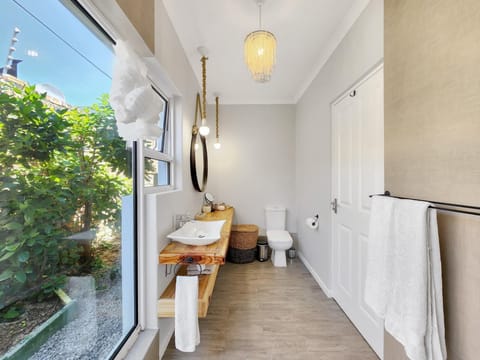 Salt Boutique Guest House Deluxe Room with Ensuite (35043)