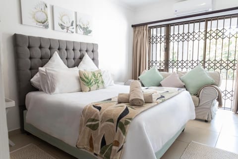 La Pirogue - Little Oasis Coastal Apartment 17 (3028)