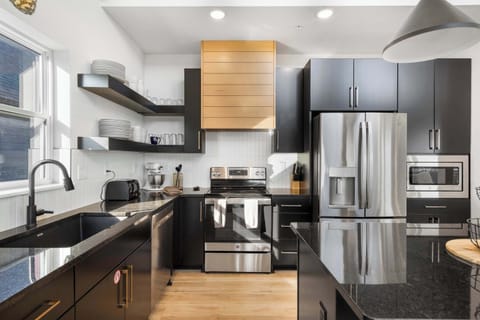 The sophisticated kitchen is well equipped for an unforgettable getaway​