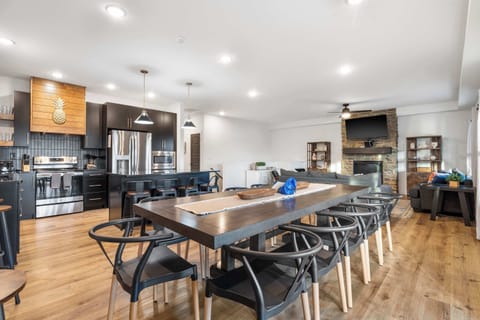 Make mealtime memories together at Unit 360’s dining table, seating 12​