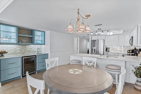 JC Resorts Sand Dollar 510 Dining Room Indian Shores