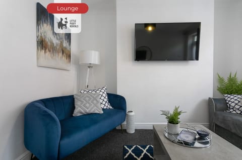 Lounge at Little piggy rentals Short Lets & Serviced Accommodation