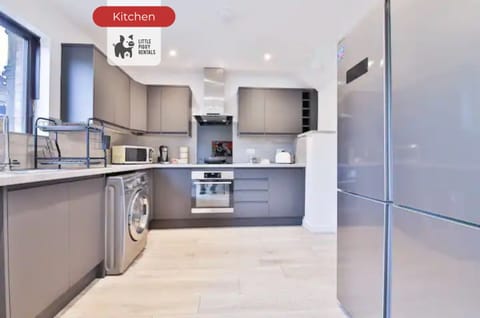 Kitchen at Little piggy rentals Short Lets & Serviced Accommodation