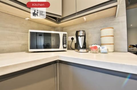 Kitchen at Little piggy rentals Short Lets & Serviced Accommodation