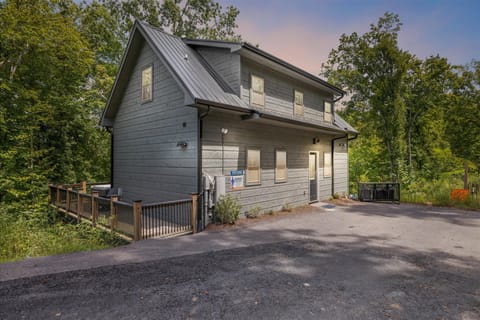 Pull up, step in, and let the lakefront magic begin at Smoky Shores.