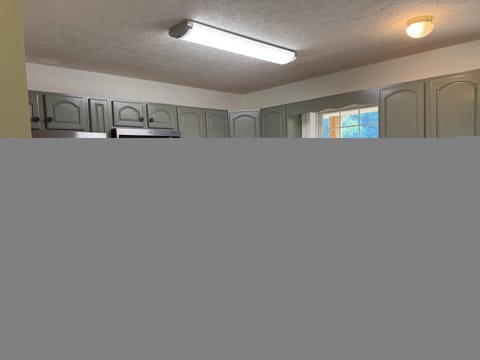 Newly remodeled kitchen.