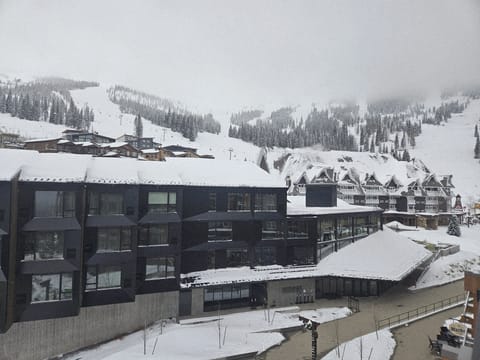 Building, Hotel, Resort, Nature, Outdoors