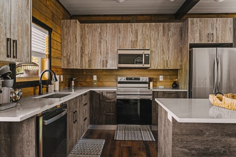 Modern and fully equipped kitchen to enjoy your favorite meals!