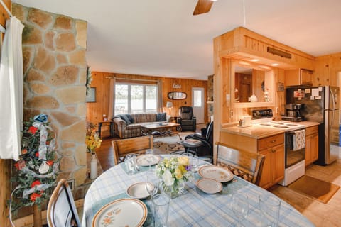 Dining Area | Dishware/Flatware