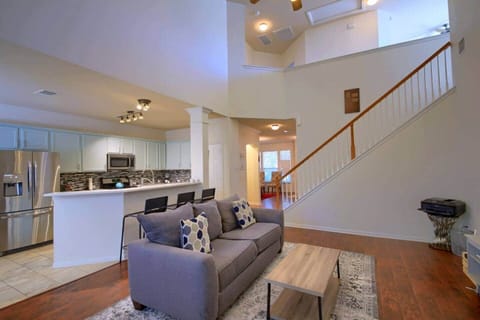 Updated Kitchen Cabinets, Sink, Quartz, backsplash - 2021