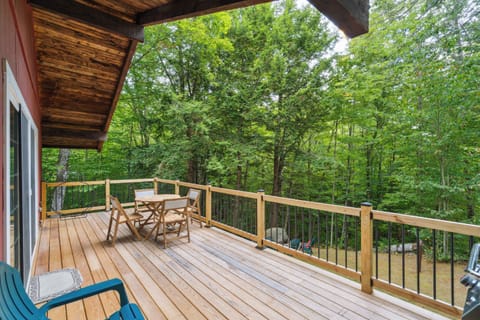Back deck located off the living room overlooking the backyard!