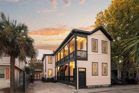 Welcome to your downtown Charleston rental. There are 6 Bedrooms and 4 Baths! 