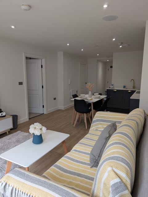 Living Room / Lounge