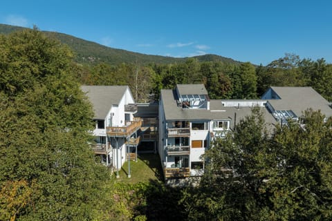 Condo tucked away in the Green Mountains with shuttle to resort and the best amenities around.