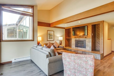 Breckenridge Vacation Rental | 3BR | 3BA | 1,385 Sq Ft | 12 Steps Required