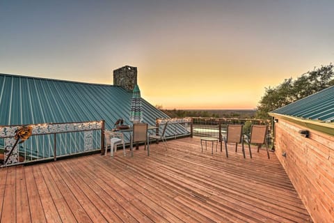 Rooftop Stargazing Deck