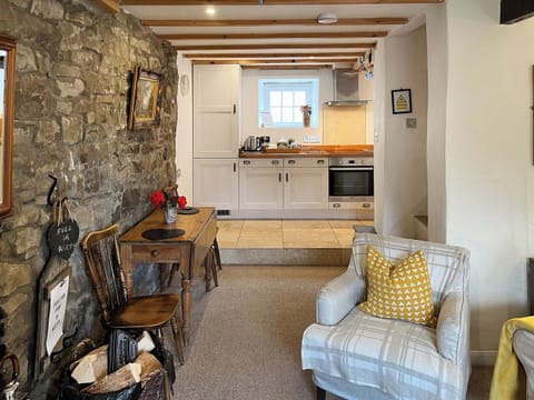 Open plan living space | Lock Heather Cottage, Healaugh, near Reeth