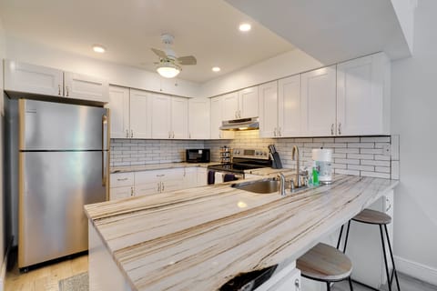 Kitchen | Breakfast Bar | Cooking Basics