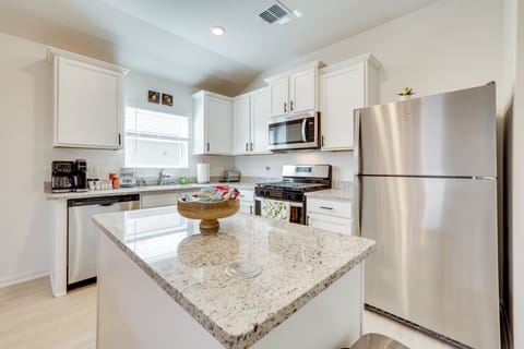 Kitchen | Cooking Basics | Drip & Keurig Coffee Makers