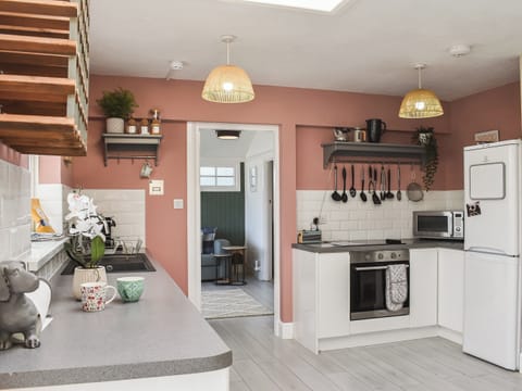 Kitchen | Seals Cove, Polzeath